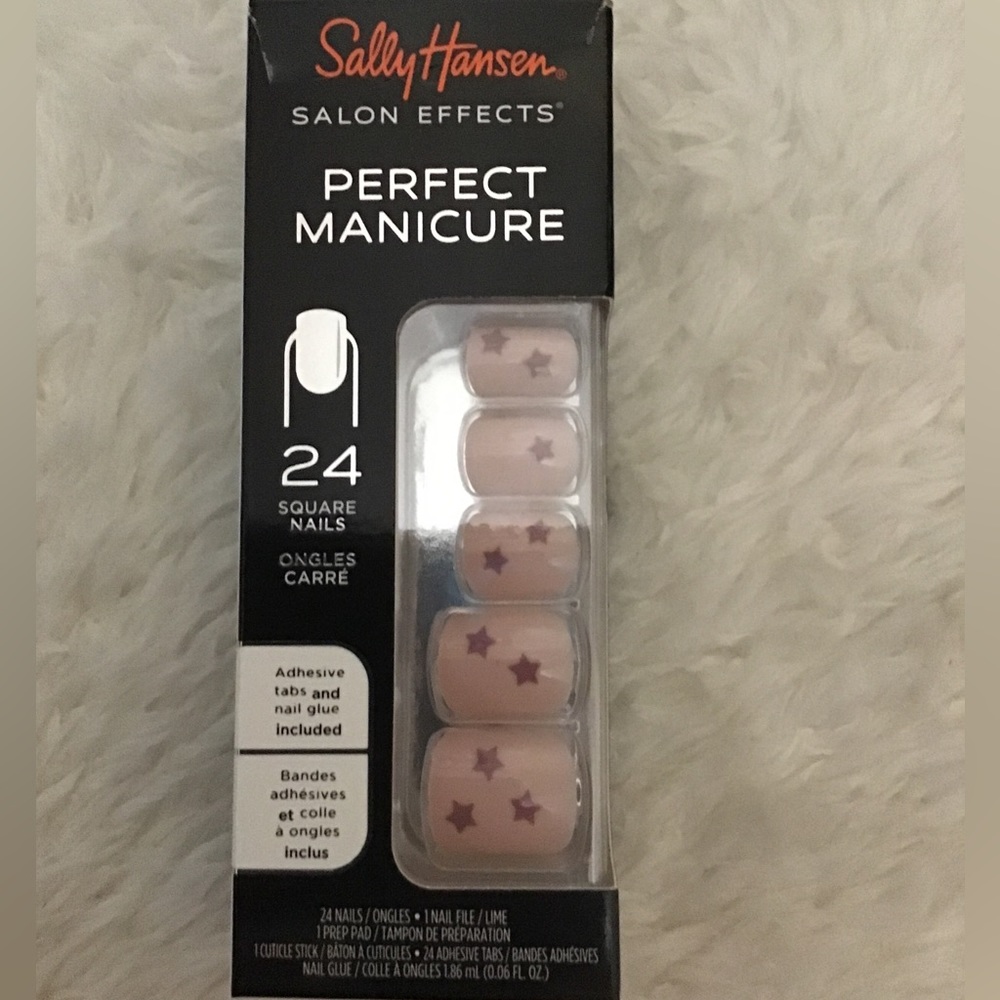 Women’s sally Hansen perfect manicure 24 square nails new in package